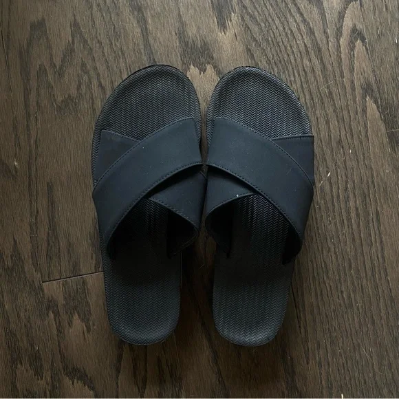 Indosole Women’s Sandals Cross Platform - Black - Picture 2 of 4